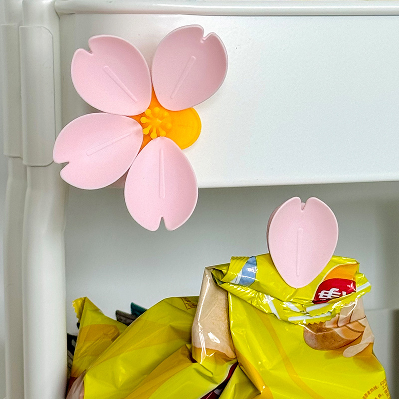 Food Storage Plant - Sakura Magnetic Clip Creative Kitchen Gadgets